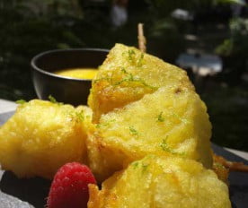 Brocheta piña canela