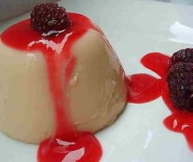 flan de frambuesas