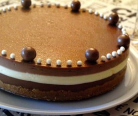 Tarta 3 chocolates
