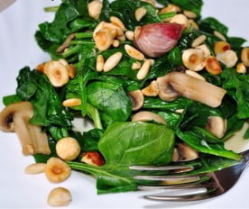 Colchon de espinacas en ensalada