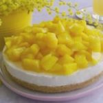 Tarta de queso mimosa con mango