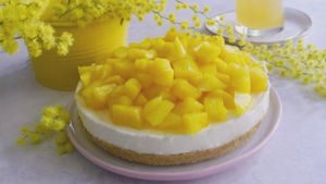 Tarta de queso mimosa con mango