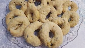 Donuts con vino de naranja y gotas de chocolate