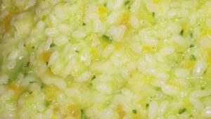 Risotto con chalotas, zanahorias y calabacines